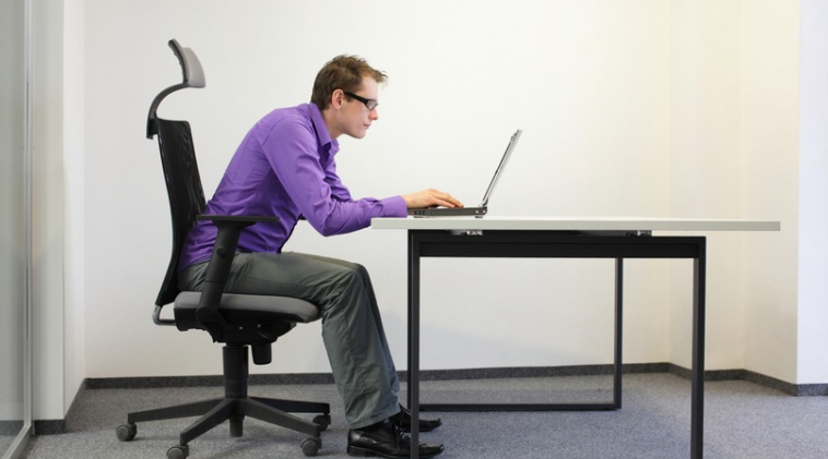 Adaptive Workspaces: The Ergonomic Desk Evolution