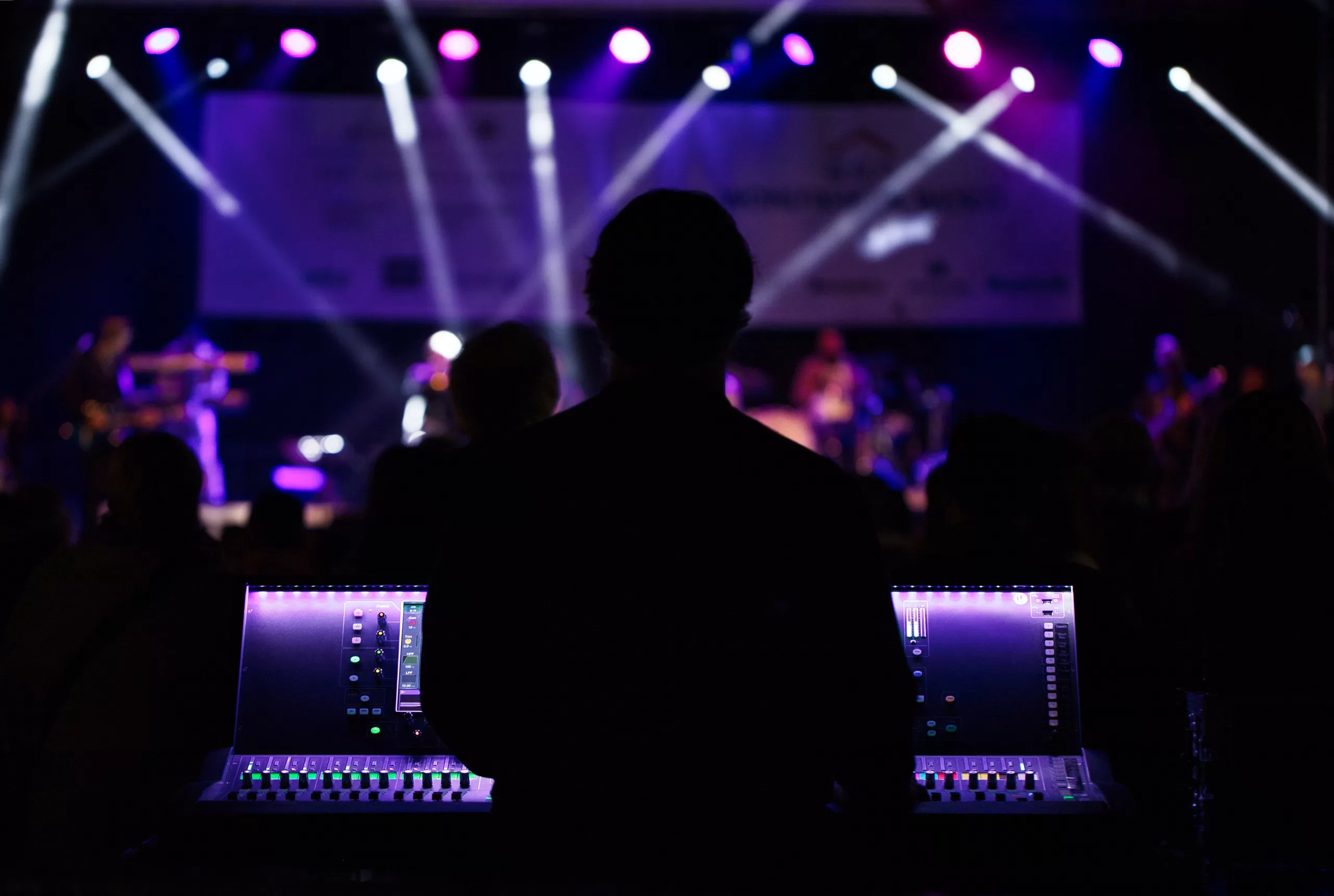 Enhancing Your Concert Experience with Advanced AV Technology